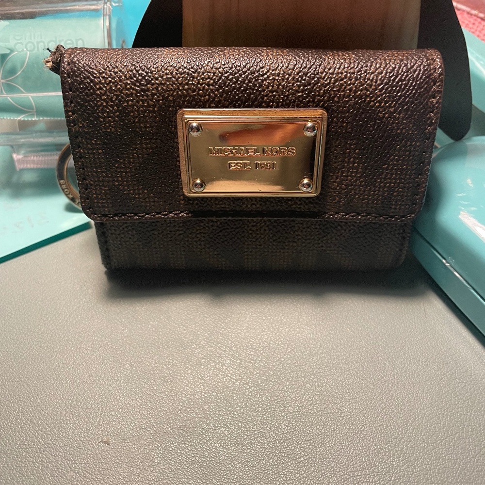 Used Michael Kors wallet with keyring